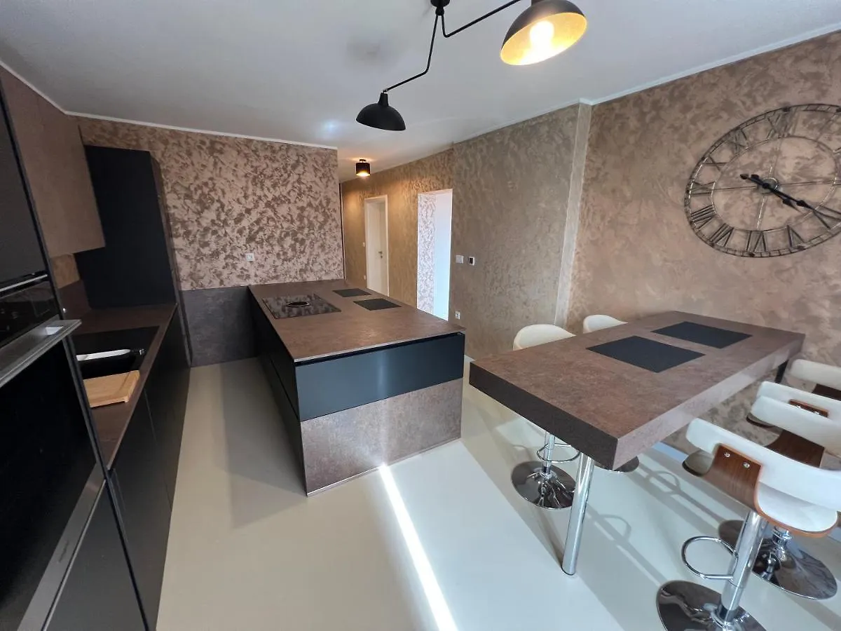 Apartment Valkane Pula